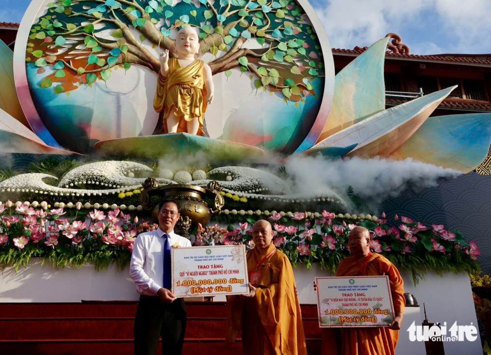 Đại lễ Phật đản: Đoàn kết, hòa ái, tích cực kiến tạo thế giới hòa bình - Ảnh 7.