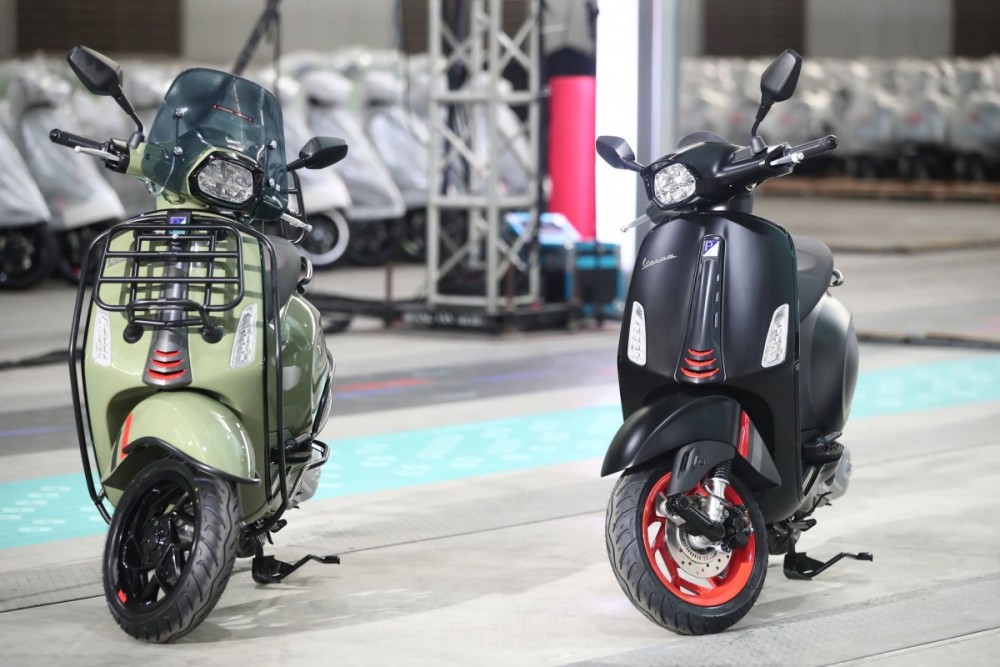 Bộ đôi Vespa Primavera và Vespa Sprint 2025