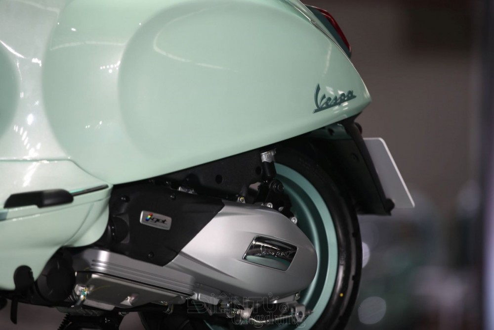 Bộ đôi Vespa Primavera và Vespa Sprint 2025