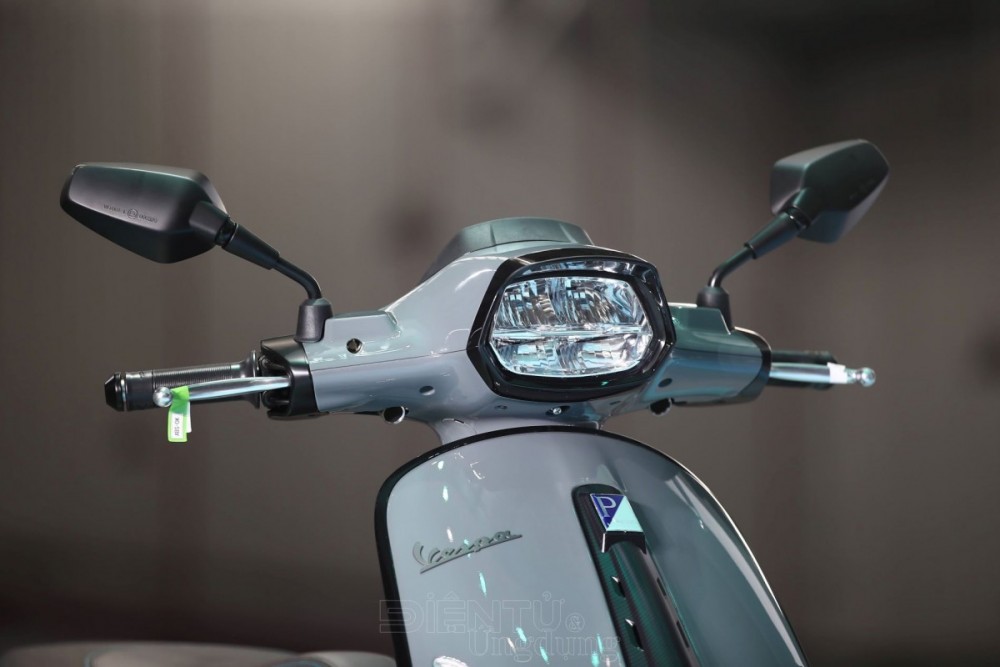 Bộ đôi Vespa Primavera và Vespa Sprint 2025