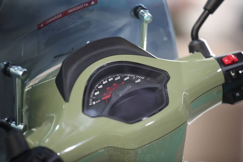 Bộ đôi Vespa Primavera và Vespa Sprint 2025