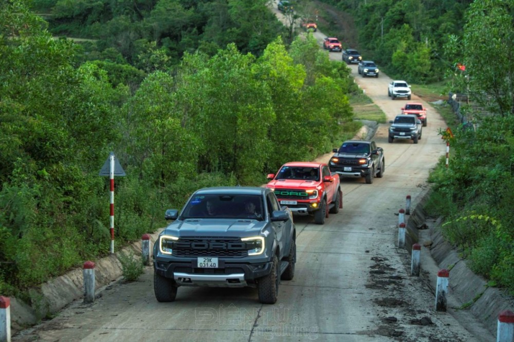 Ford Raptor – tự do sống chất