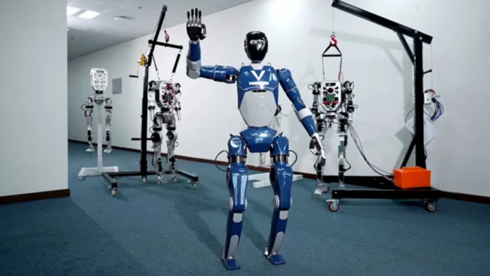 Nguyên mẫu robot VinMotion của Vinfast. Ảnh: Báo mới.
