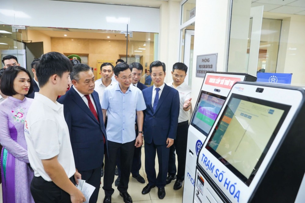 MobiFone triển khai hệ thống thủ tục hành chính chính quyền 2 cấp