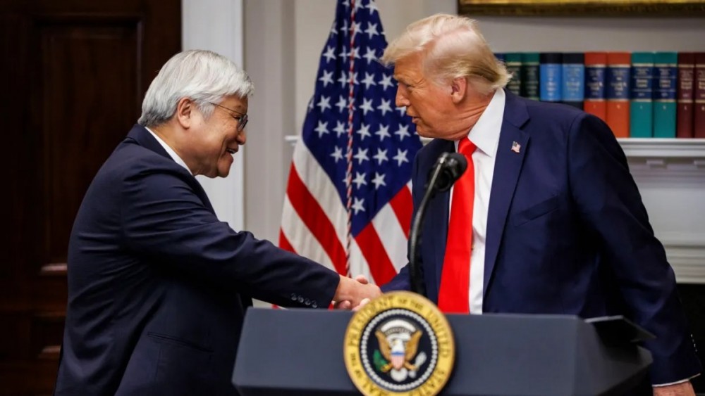 Trump đẩy mạnh ưu đãi thuế cho ngành Chip, tín dụng lên tới 35%