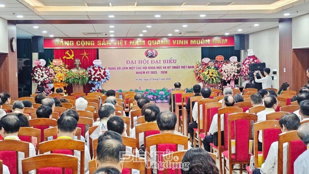 Quang cảnh trang nghiêm Đại hội Đảng bộ Liên hiệp các Hội Khoa học và Kỹ thuật Việt Nam nhiệm kỳ 2025-2030 