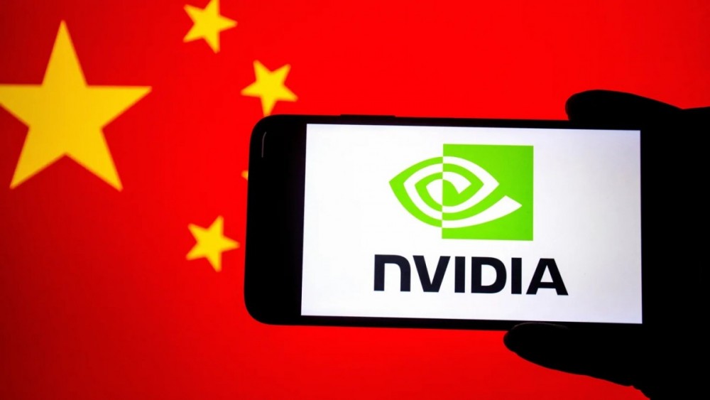 Theo Cục Quản lý Không gian mạng Trung Quốc, Nvidia đã gặp gỡ các quan chức Bắc Kinh vào thứ năm để thảo luận về những rủi ro tiềm ẩn đối với an ninh quốc gia do bộ xử lý đồ họa H20 của hãng gây ra.