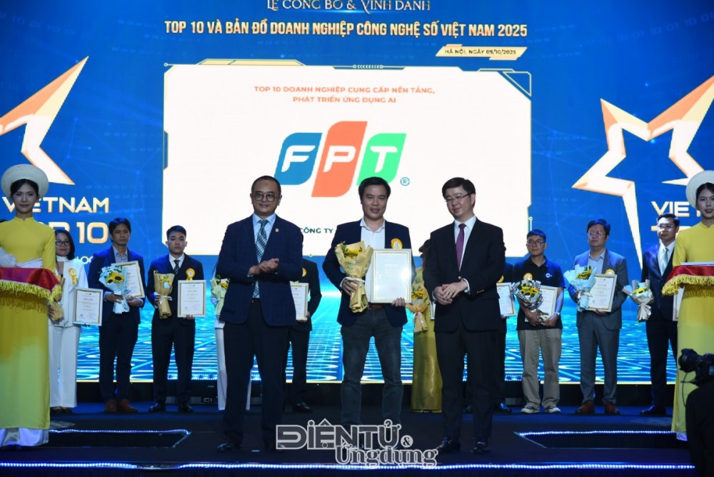 FPT được vinh danh TOP 10 doanh nghiệp công nghệ số Việt Nam 2025