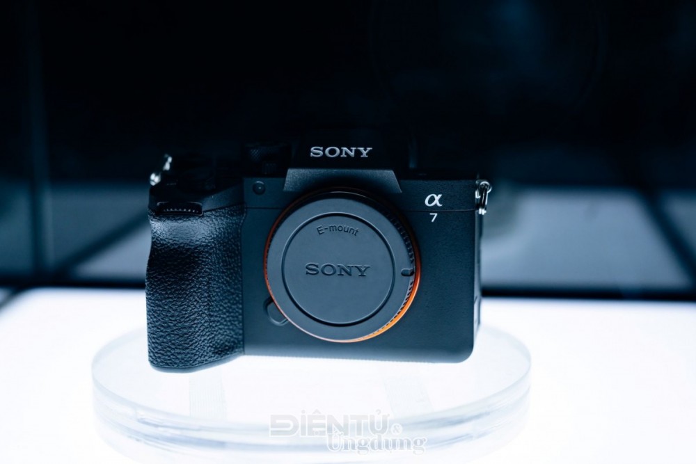 Sony Alpha 7 V chính thức lên kệ