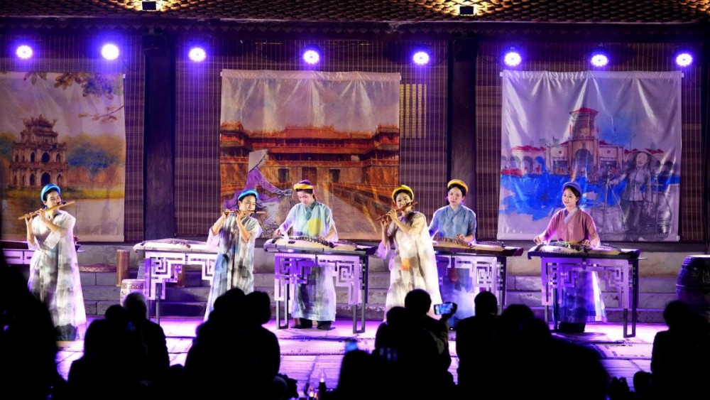 Âm sắc Việt đêm Văn Miếu - Quốc Tử Giám