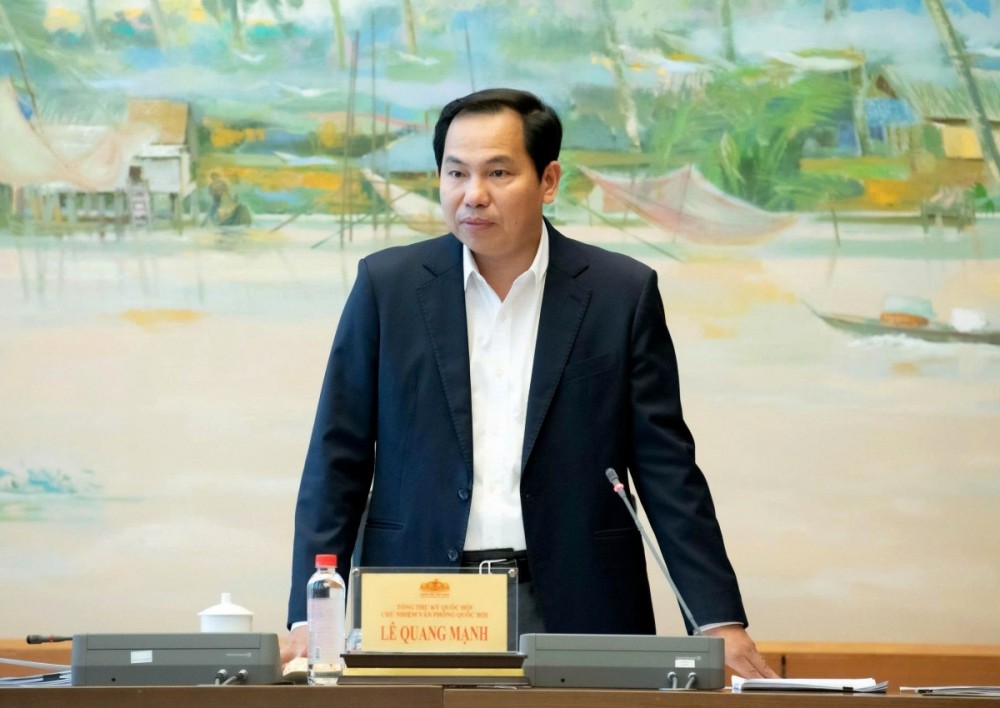 Tổng Thư ký Quốc hội, Chủ nhiệm Văn phòng Quốc hội Lê Quang Mạnh chủ trì phiên họp rà soát công tác chuẩn bị cuộc bầu cử đại biểu Quốc hội khóa XVI và đại biểu HĐND các cấp nhiệm kỳ 2026 - 2031. Ảnh: Hồ Long