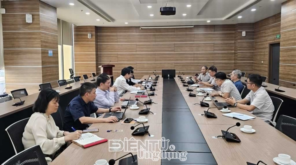 Hội Vô tuyến - Điện tử Việt Nam và Cục Tần số vô tuyến điện thúc đẩy công nghệ chiến lược