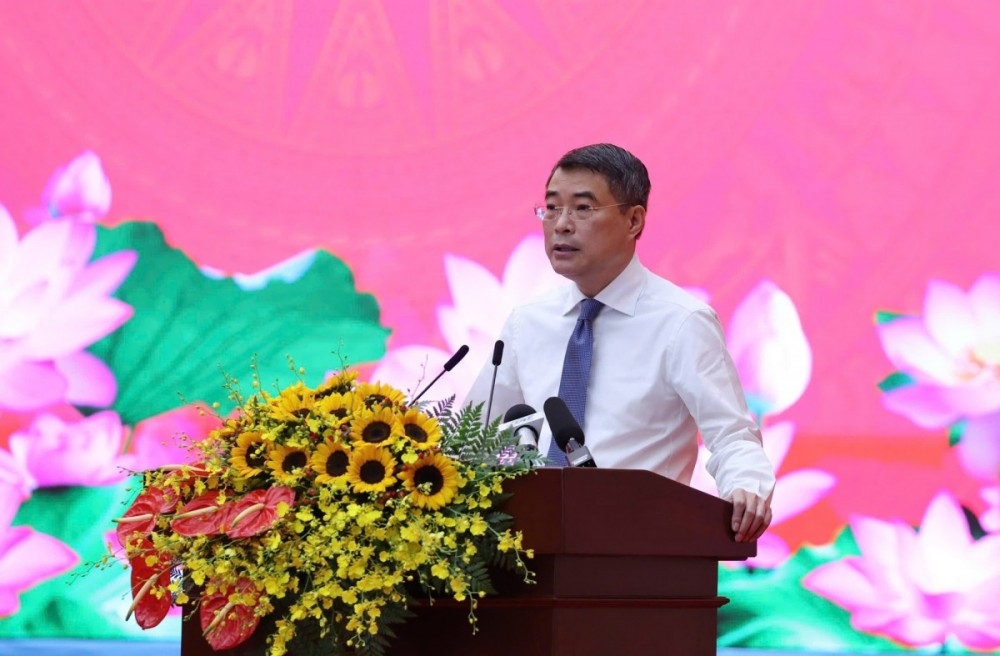 Thủ tướng Chính phủ Lê Minh Hưng phát biểu phát động phong trào thi đua. (Ảnh: baochinhphu.vn)