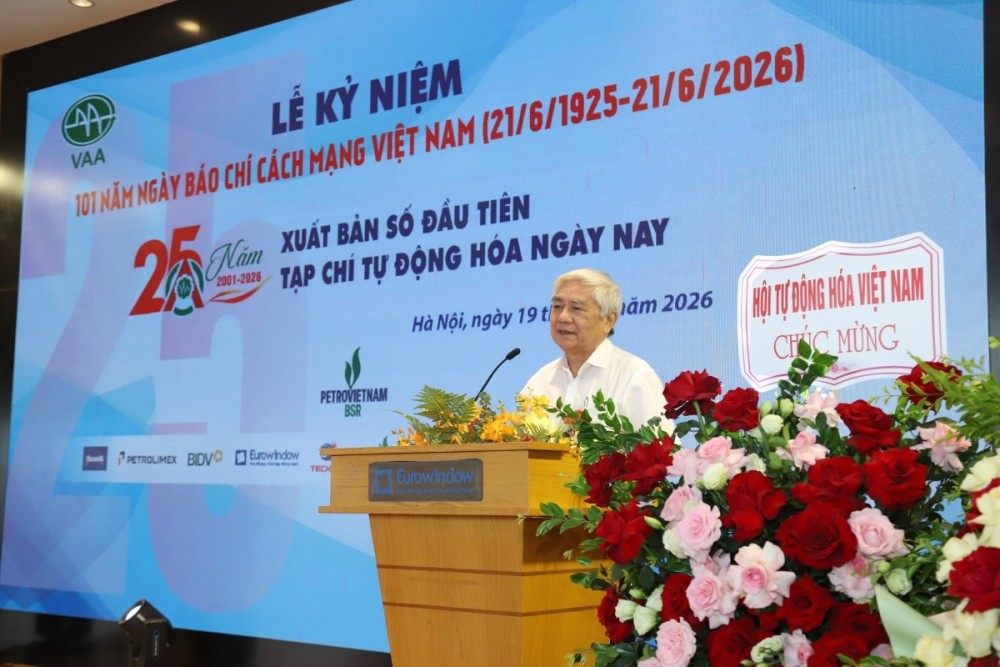 TS.Nguyễn Quân- Chủ tịch Hội Tự động hóa Việt Nam một mặt đánh giá cao vai trò của tạp chí trong việc phát triển ngành tự động hóa tại Việt Nam, một mặt đặt ra các yêu cầu mới cho tạp chí trong thời gian tới.