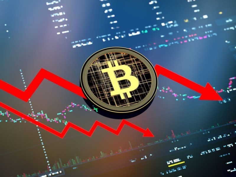 Bitcoin đang ngày càng rời xa mức kỷ lục giá trị trước áp lực của lạm phát và đà phục hồi kinh tế thế giới