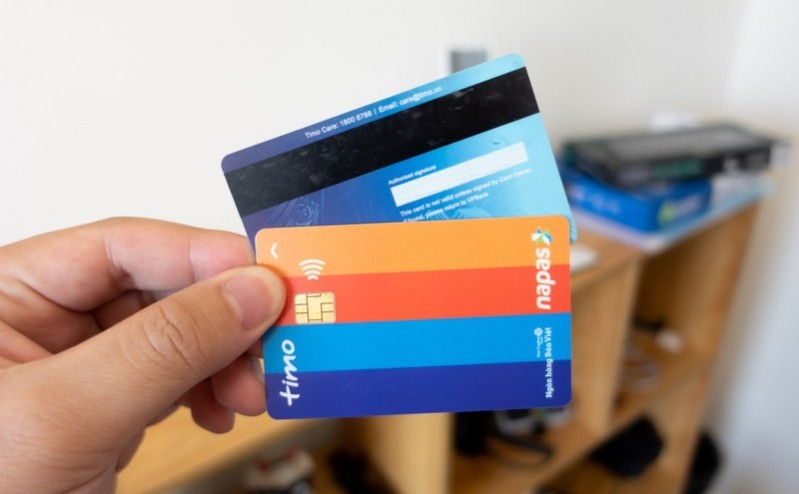 Các tổ chức tín dụng không được phép từ chối các giao dịch từ các thẻ ATM bảo mật bằng từ còn hạn