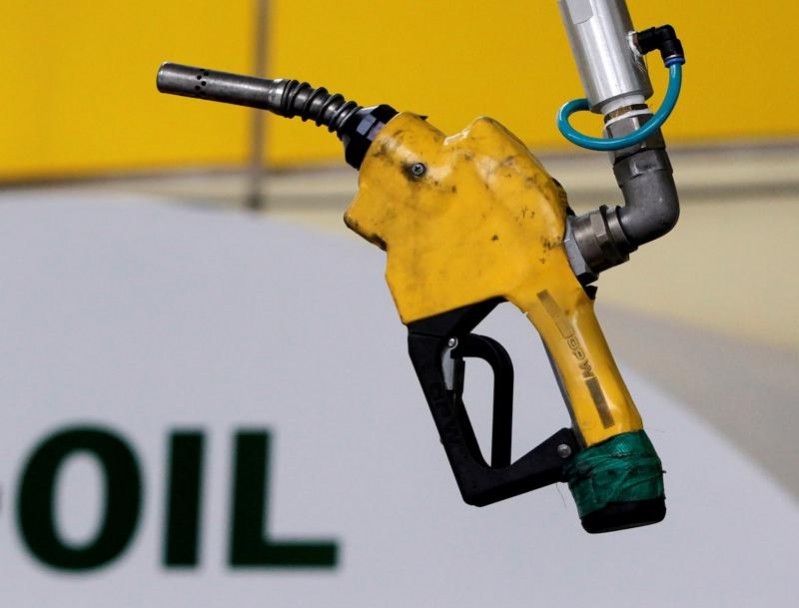 Kể từ cuối tháng 5, giá dầu Brent đã rơi khỏi mốc hơn 120 USD/thùng xuống mức khoảng 109 USD/thùng, tức giảm khoảng 10%