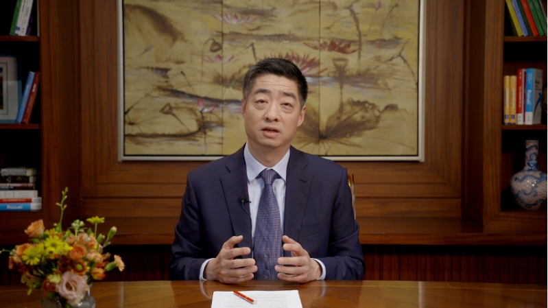 Ông Ken Hu, Chủ tịch luân phiên của Huawei phát biểu tại Huawei APAC 2022.