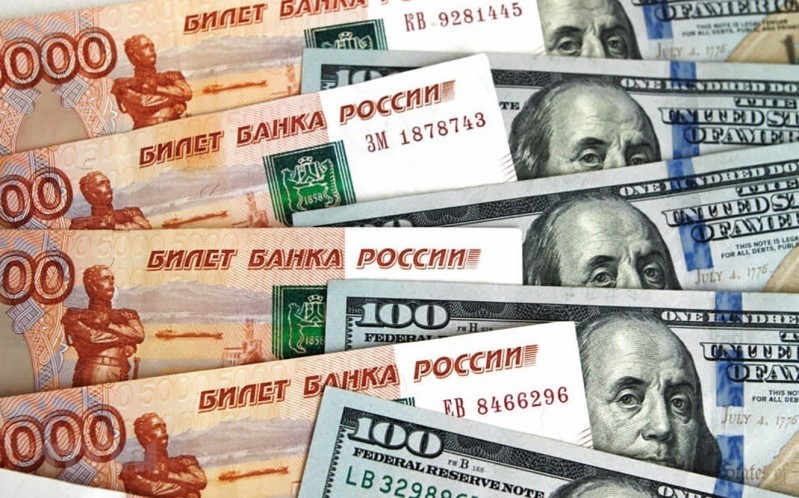 Đồng ruble đang dần thể hiện sự ổn định trước đà sụt giảm của các đồng tiền giá trị khác cũng như tăng trưởng của đồng USD
