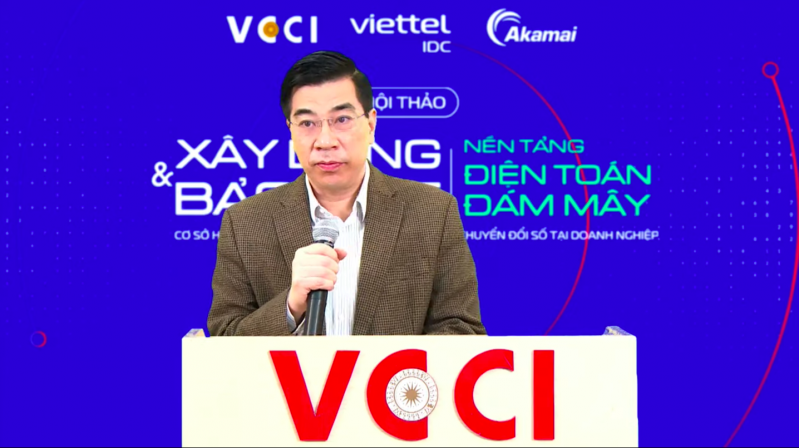 Theo ông Trần Minh Tuấn Phó Viện trưởng Viện Chiến lược TT&TT cho rằng để đảm bảo an toàn an ninh mạng thì cần tập trung giám sát không gian mạng