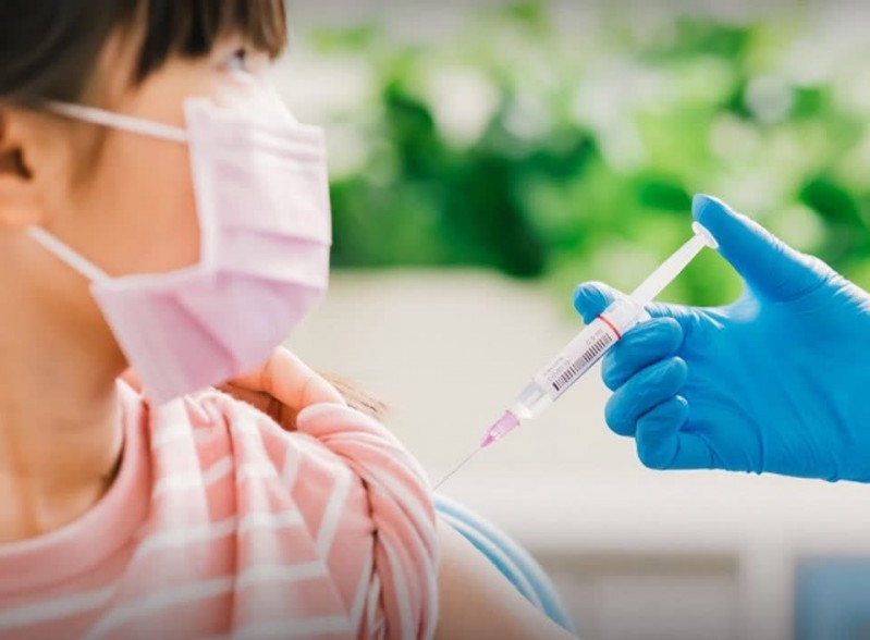 Trẻ em từ 5 đến 12 tuổi là đối tượng cần có sự cẩn trọng trong việc tổ chức tiêm vaccine nhằm đảm bảo an toàn