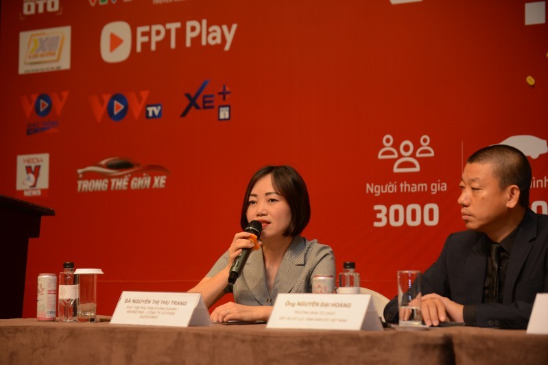 Bà Nguyễn Thị Thu Trang thông tin tại sự kiện.
