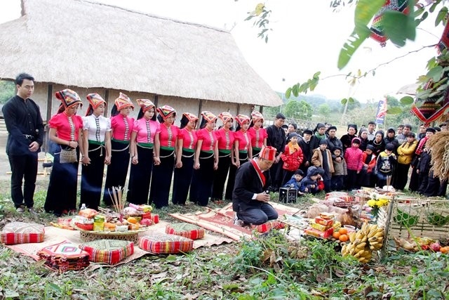 Thông qua lễ hội, người Thái hướng cả cộng đồng chung tay bảo vệ nguồn nước, bảo vệ rừng