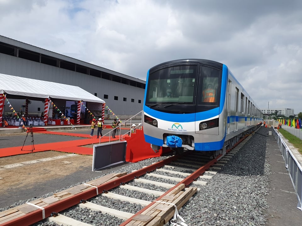 Chủ tịch UBND Tp. Hồ Chí Minh Nguyễn Thành Phong cho biết, tuyến metro số 1 là dự án tiên phong của Thành phố về đường sắt đô thị, góp phần giải quyết hiệu quả bài toán về hạ tầng giao thông đô thị.