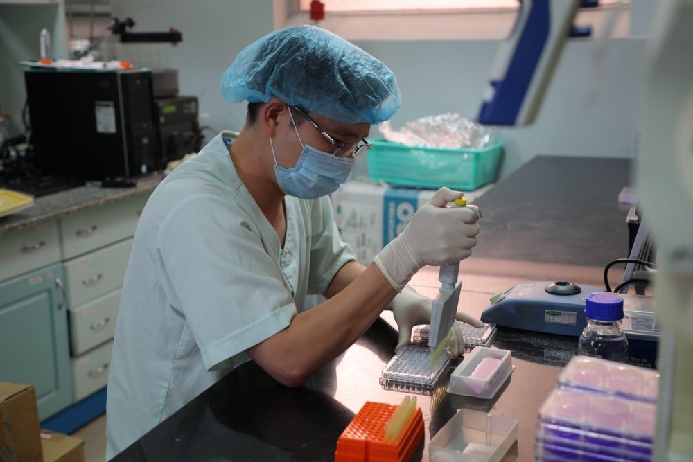 Các nhà sản xuất vaccine Việt Nam sẽ thực hiện thử nghiệm trên người sau khi hoàn thiện quy trình này trong phòng thí nghiệm