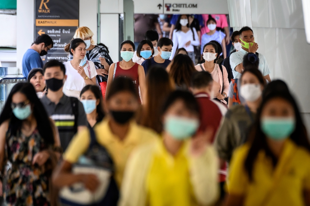 Dịch bệnh tại Thái Lan liên tục ghi nhận những tin xấu khiến giới chức nước này cân nhắc về việc tiếp tục duy trì giãn cách hiện nay