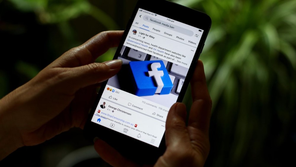 Facebook trở lại bàn đàm phán với giới truyền thông Australia đồng nghĩa với việc "quy phục" Canbera