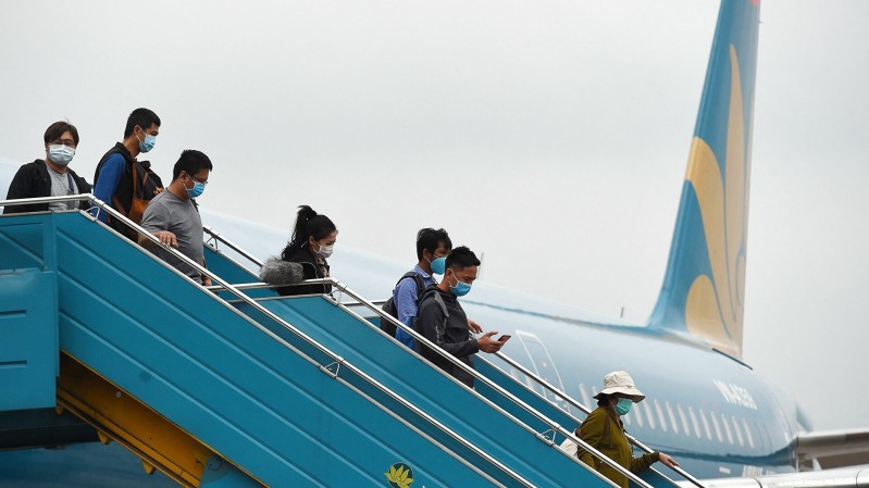 Hành khách di chuyển từ TP HCM sẽ bị buộc phải cách ly tập trung khi đến Nội Bài