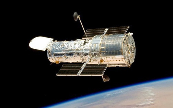 Kính viễn vọng Hubble đã hoạt động bền bỉ trong suốt 30 năm qua kết từ ngày được NASA phóng lên vũ trụ