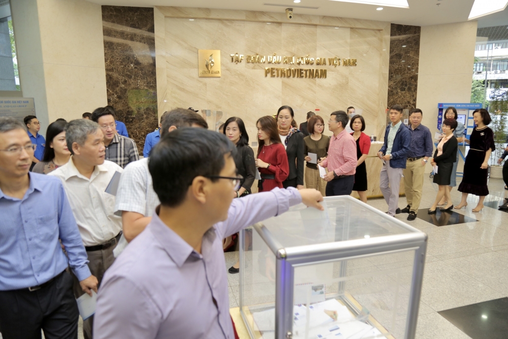Những hành động thiết thực của cán bộ, nhân viên của Tập đoàn Dầu khí Việt Nam