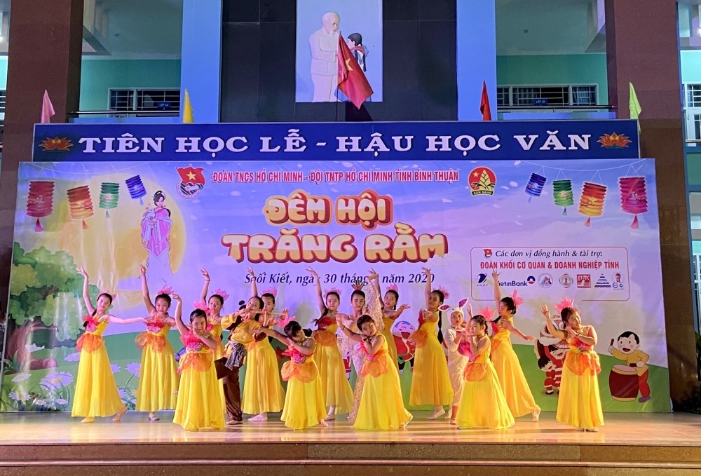 Tết Trung thu 2020 - Đêm hội trăng rằm của trẻ em vùng sâu của Bình Thuận