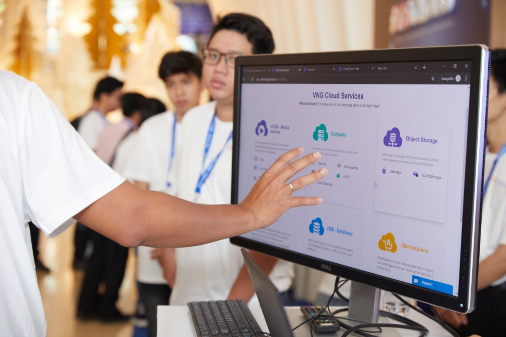 Với việc đang là quốc gia tiên phong trong thương mại hoá mạng viễn thông di động 5G đã đưa Việt Nam lên vị thế quốc gia dẫn đầu về chuyển đổi số tại khu vực châu Á - Thái Bình Dương
