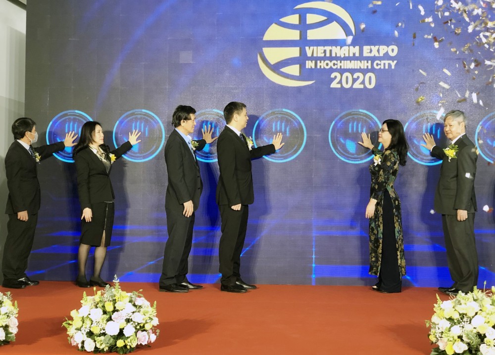Nghi thức khai mạc Vietnam Expo lần thứ 18 được tổ chức trực tiếp