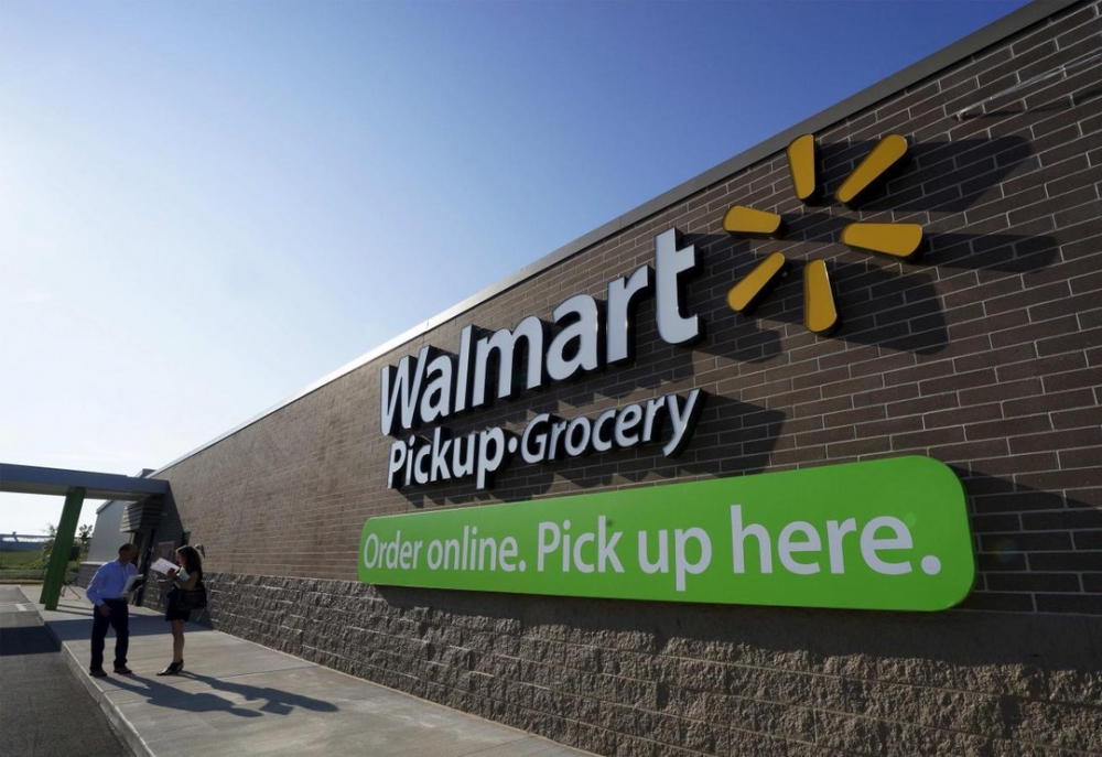 Walmart thay đổi chính sách với kỳ vọng thu hút người tiêu dùng trong dịp mua sắm cuối năm