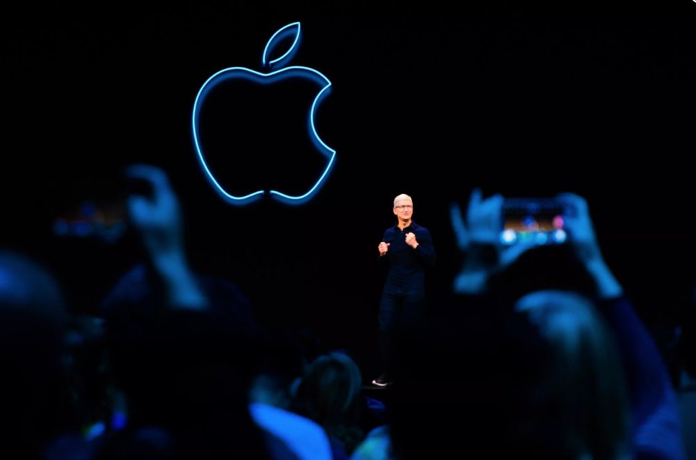 CEO Tim Cook giới thiệu iOS 15 tại Hội nghị các nhà phát triển WWDC 2021 được tổ chức bằng hình thức trực tuyến