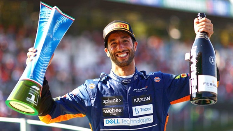 Tay đua người Australia Daniel Ricciardo đã giành chiến thắng ở chặng đua Monza một cách thuyết phục