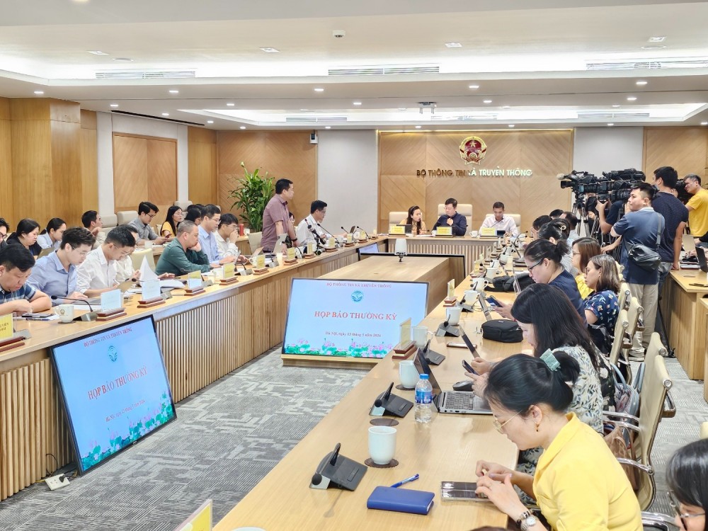 Các hoạt động nổi bật của Bộ TT&TT trong tháng 4/2024, Bo TT&TT hop bao thường kỳ tháng 5 năm 2024
