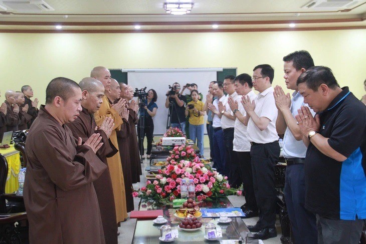 ãnh đạo, cán bộ C06 phối hợp cùng Giáo hội Phật giáo Việt Nam... tổ chức chương trình đào tạo thí điểm hệ thống quản lý tăng ni Phật tử