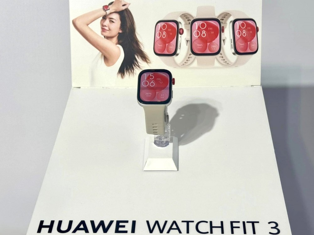Với hơn 10.000 đơn đặt hàng trước chỉ trong 7 ngày, đồng hồ thông minh HUAWEI Watch Fit 3 đã trở thành dòng smartwatch được yêu thích nhất kể từ trước đến nay.