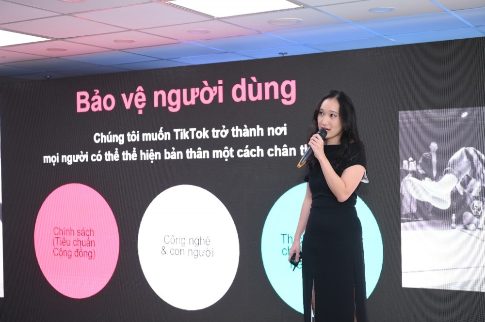 Chị Nguyễn Phương Anh, đại diện team An toàn của TikTok