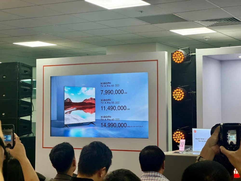 Đây là dòng thiết bị nghe nhìn cao cấp mới của Xiaomi, hứa hẹn sẽ mang đến trải nghiệm vượt trội nhờ màn hình kích thước lớn trải dài từ 43 đến 65 inch, được trang bị hệ thống âm thanh sống động, hệ điều hành Google TV tiên tiến, và hàng loạt tính năng thông minh khác. 