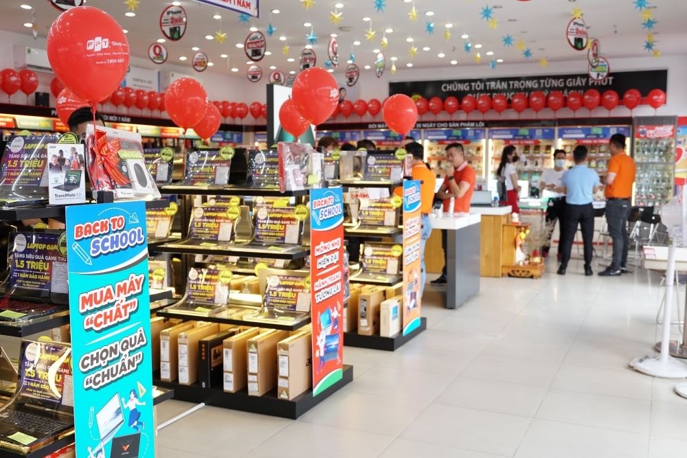 Đó là chương trình chào đón mùa Back To School mới nhất từ FPT Shop, theo đó từ ngày 17/07/2024 - 31/10/2024, các tân sinh viên sẽ nhận được mức ưu đãi đến 8.000.000 đồng, tặng thêm 1 năm bảo hành, đặc quyền 1 đổi 1 và trả góp 0 đồng khi chọn mua laptop tại FPT Shop.