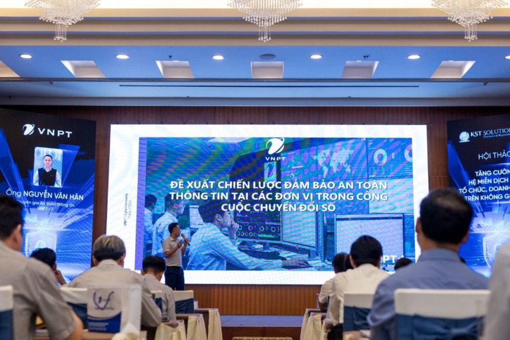 Sáu tháng cuối năm 2024, làm thế nào để các tổ chức, doanh nghiệp có thể vững vàng trên không gian số với chi phí tối ưu? Câu hỏi này vừa được Công ty Công nghệ thông tin VNPT (VNPT-IT) phối hợp với Công ty IBM Vietnam giải đáp tại Hội thảo "Tăng cường hệ miễn dịch cho tổ chức, doanh nghiệp trên không gian số".