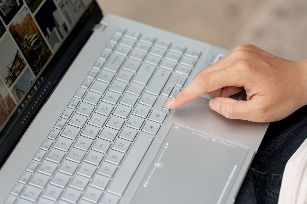Trên tay Vivobook S 15 (S5507) mẫu laptop đạt chuẩn Copilot+ PC đầu tiên của ASUS 