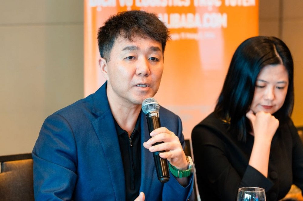 Tăng cường cam kết với các doanh nghiệp Việt, Alibaba.com mắt dịch vụ logistics trực tuyến