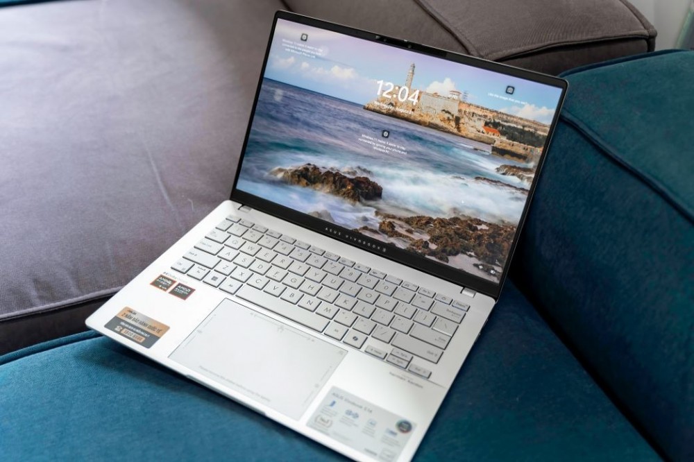 Cận cảnh ASUS Vivobook S 14 (M5406):
